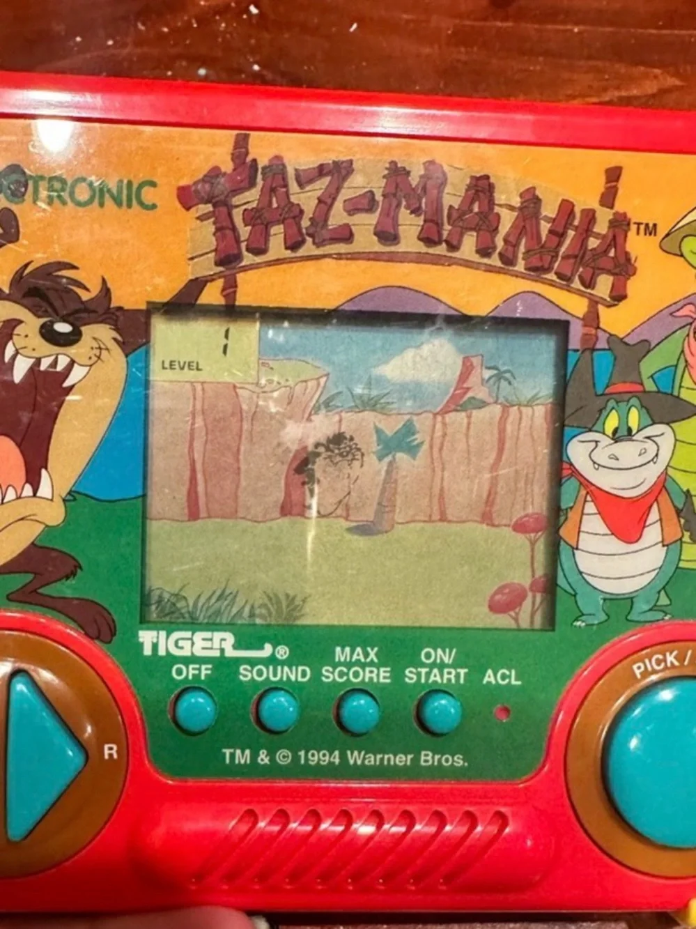 Vintage Tiger Electronic Tazmanian Devil Handheld Game 1994